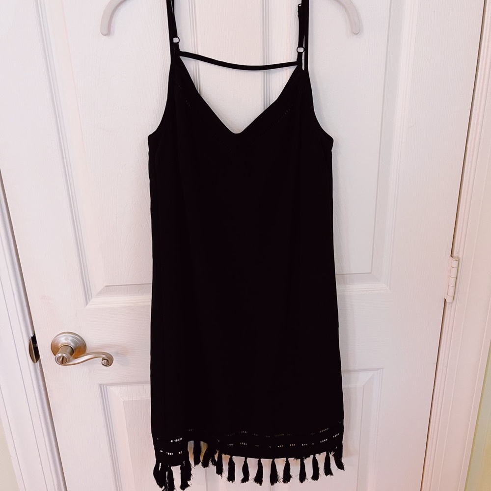 Black shift tassel dress